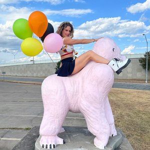 Meet your Posher, Stacy